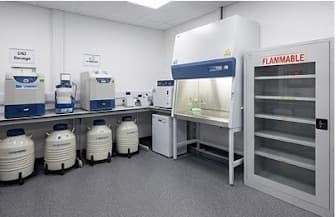 Cryogenic bay